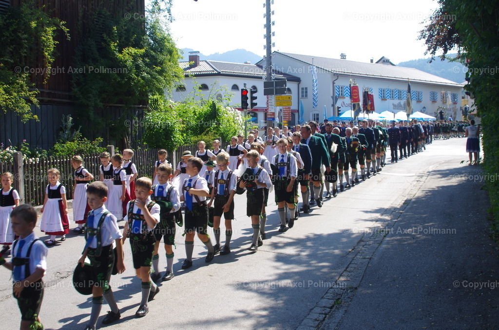 IMGP4024 | fotografiert von Axel PollmannLeonhardi Wallfahrt Benediktbeuern und Murnau, Fronleichnam, Fasching, Landschaft im Loisachtal und Benediktbeuern  - Realisiert mit Pictrs.com
