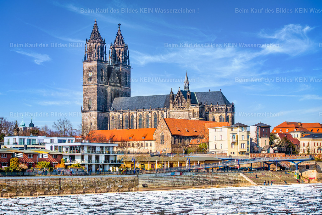 Luftbild Magdeburg Dom und Elbe mit Eisschollen Sehenswürdigkeiten -7126 | Die Magdeburger Platte® - das sind die schönsten Luftbilder von Magdeburg & Sachsen-Anhalt auf Acryl, Leinwand oder zum Download. Das ist Luftbildfotografie & Luftbildaufnahmen mit Drohne & Flugzeug.  - Realisiert mit Pictrs.com