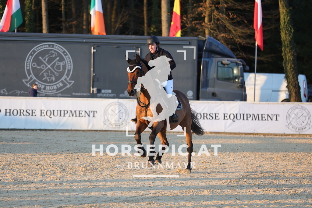 0P6A8628 | Willkommen bei Brunnmayr - Design & Fotografie – Ihrem Spezialisten für Reitturniere und Pferdeveranstaltungen in Oberösterreich, Salzburg und Bayern! Seit über 17 Jahren sind wir leidenschaftlich dabei.