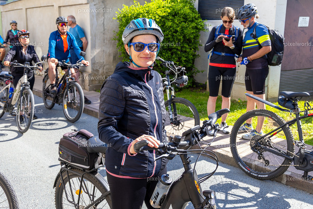 Ossiachersee autofrei - Start am Hauptplatz Feldkirchen | Bildershop von pixelworld.at - Realisiert mit Pictrs.com