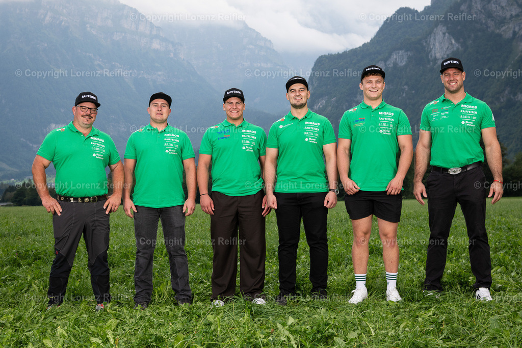 Schwingen -  ESAF Team NOSV 2025 | Mollis, 22.8.25, Schwingen - ESAF Team NOSV.Kanton Glarus mit Betreuer