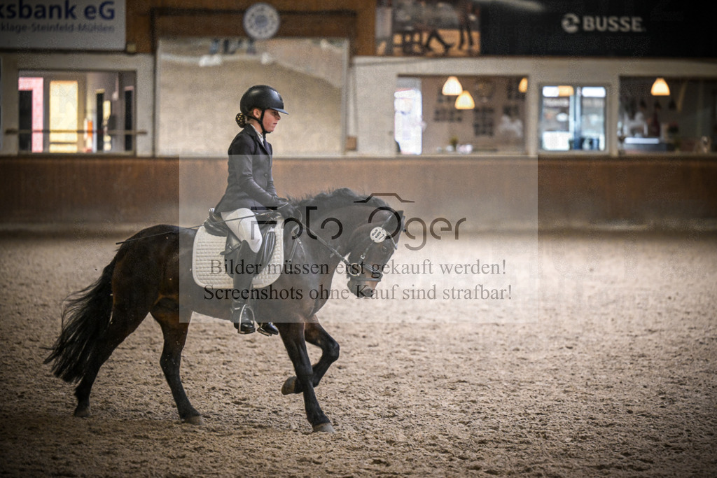 DOS_1821 | Entdecke hochwertige Reitturnierfotos von Foto Oger. Professionell, emotional und authentisch – jetzt Lieblingsmomente im Shop bestellen.Deutschlandweite Turnierfotografie. - Realisiert mit Pictrs.com