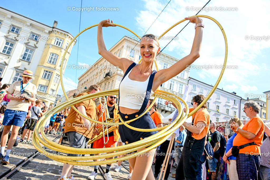 Pflasterspektakel_ 35. Linzer Pflasterspektakel 2023_ 19.07.2023-63 | 19.07.2023, Linz, AUT, 35. Linzer Pflasterspektakel 2023, im Bild diverse Kuenstler