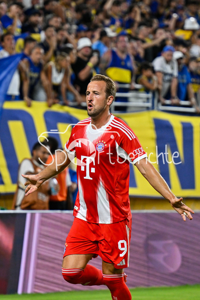 FC Bayern München - Boca Juniors | Jubel der Bayern nach dem Treffer zum 1-0 durch Harry KANE (FC Bayern Muenchen 9) / Tor / Torschuetze / Freude / Happy / FIFA Club World Cup: FC Bayern Muenchen - Boca Juniors, Hard Rock Stadium am 20.06.2025 / NOT FOR SALE IN USA