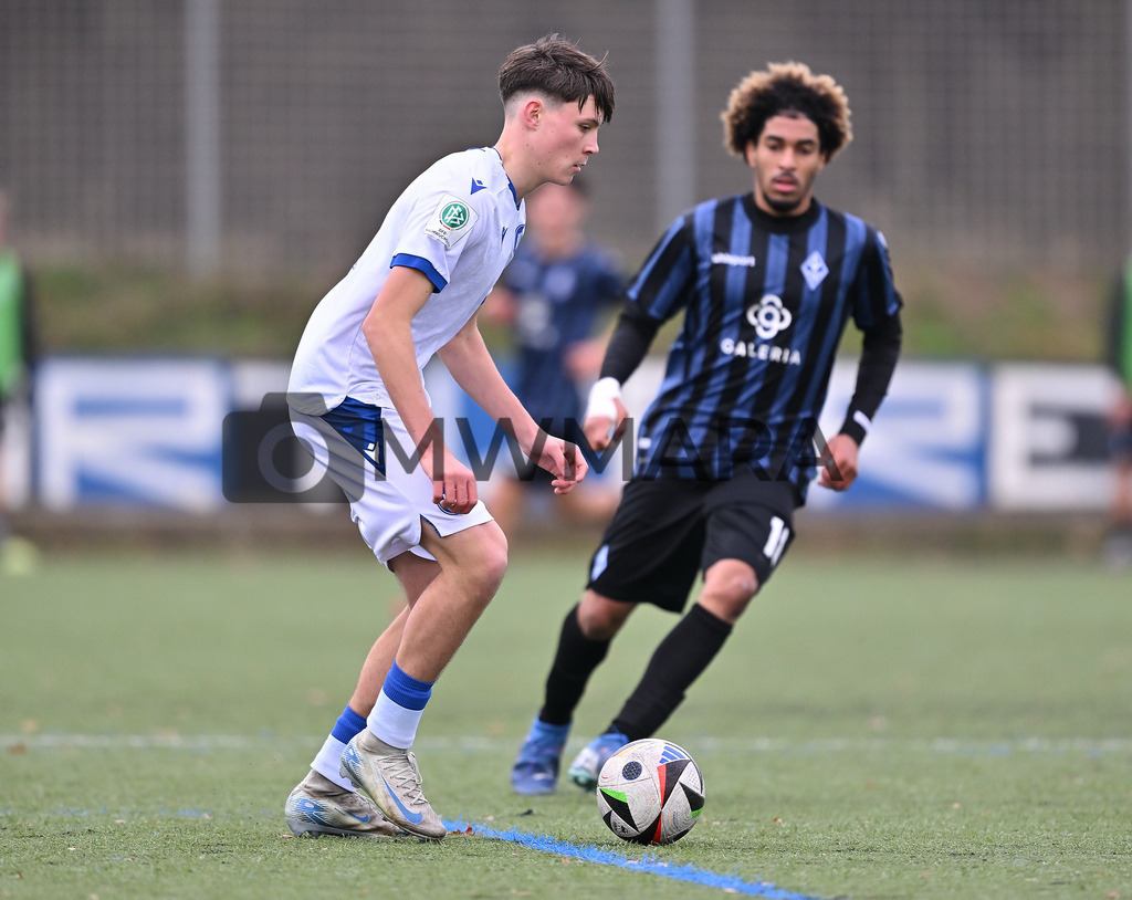 Fussball I Herren I Saison 2025-2026 I Bundesliga I 6. Spieltag I Eintracht Frankfurt - FC Bayern München  | MWMARA - Realisiert mit Pictrs.com