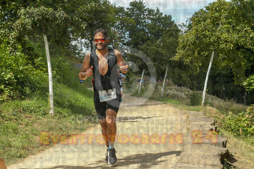 250824_1357_EX1_4388 | Sportfotografie im Rhein-Sieg Kreis, Köln, Bonn, NRW, Rheinland Pfalz, Hessen, etc. Unser Tätigkeitsfeld umfasst den Laufsport vom Volkslauf über den Marathon, Duathlon, Triathon bis zum Ultralauf wie Kölnpfad Ultra oder Schindertrail.