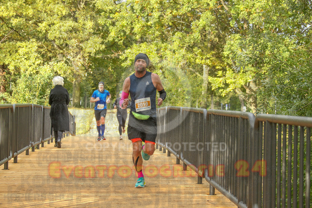 231015_1037_EV4_1602 | Sportfotografie im Rhein-Sieg Kreis, Köln, Bonn, NRW, Rheinland Pfalz, Hessen, etc. Unser Tätigkeitsfeld umfasst den Laufsport vom Volkslauf über den Marathon, Duathlon, Triathon bis zum Ultralauf wie Kölnpfad Ultra oder Schindertrail.