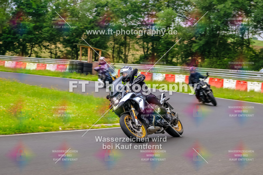 VBK-6320 | Hier findet Ihr Bilder von Touristenfahrten auf der Nürburgring Nordschleife oder von anderen Veranstaltungen die ich besucht habe. Viel Spass beim Durch Schauen 