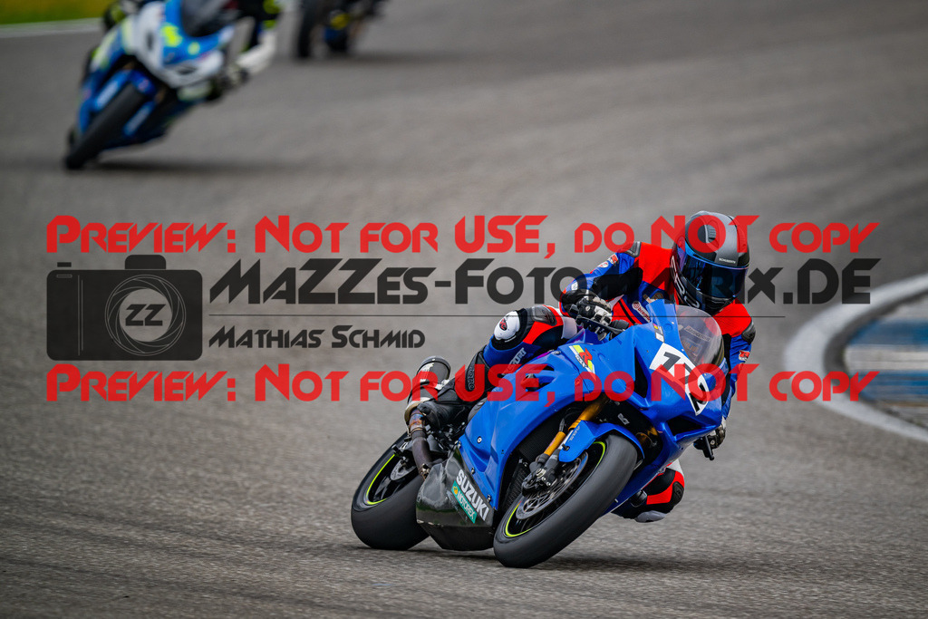 MaZZes_FotoMatrix_240701_6007705_5870 | WEISS