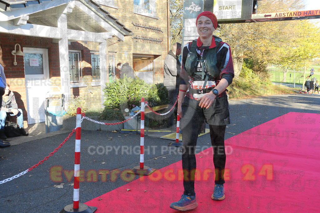 221113_1409_EX1_0024 | Sportfotografie im Rhein-Sieg Kreis, Köln, Bonn, NRW, Rheinland Pfalz, Hessen, etc. Unser Tätigkeitsfeld umfasst den Laufsport vom Volkslauf über den Marathon, Duathlon, Triathon bis zum Ultralauf wie Kölnpfad Ultra oder Schindertrail.