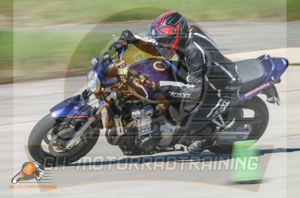 IMG_0053 | gh-motorradtraining-foto.de - Realisiert mit Pictrs.com