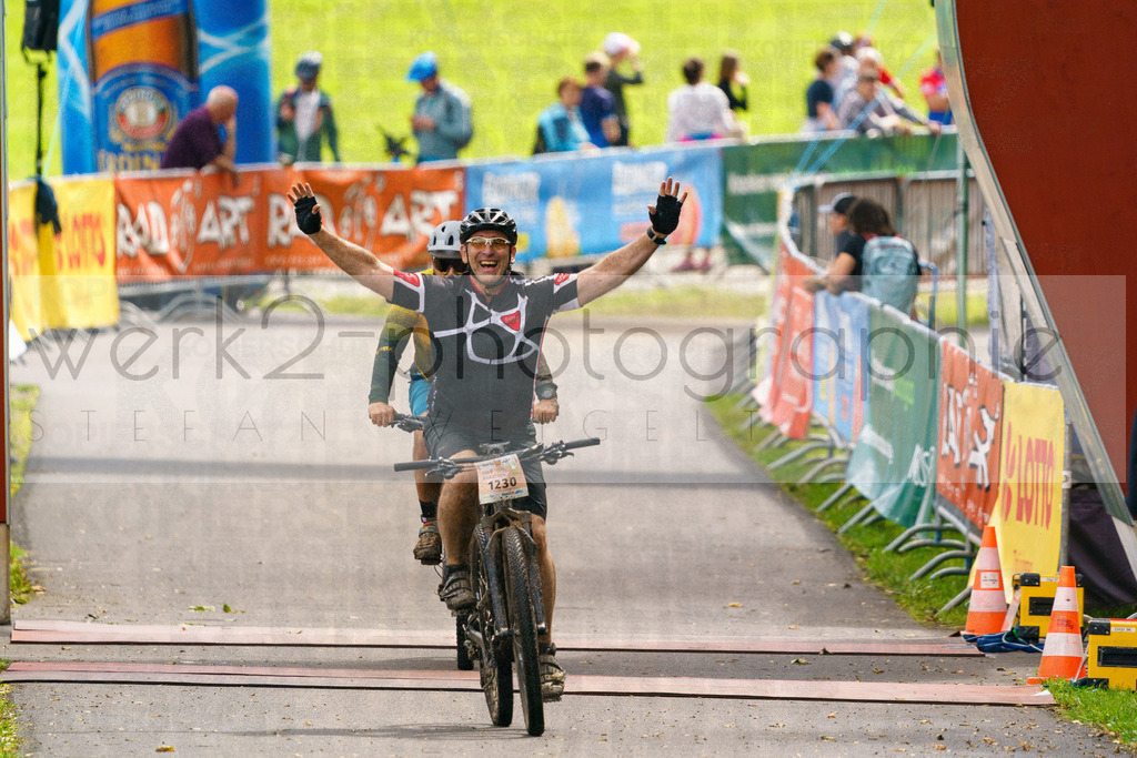 RennsteigRIDE Zieleinlaufbilder | Zieleinlauf RIDE 23