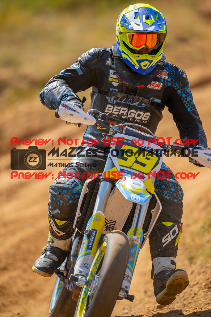 MaZZes-Fotomatrix-20260815-598296 | S2