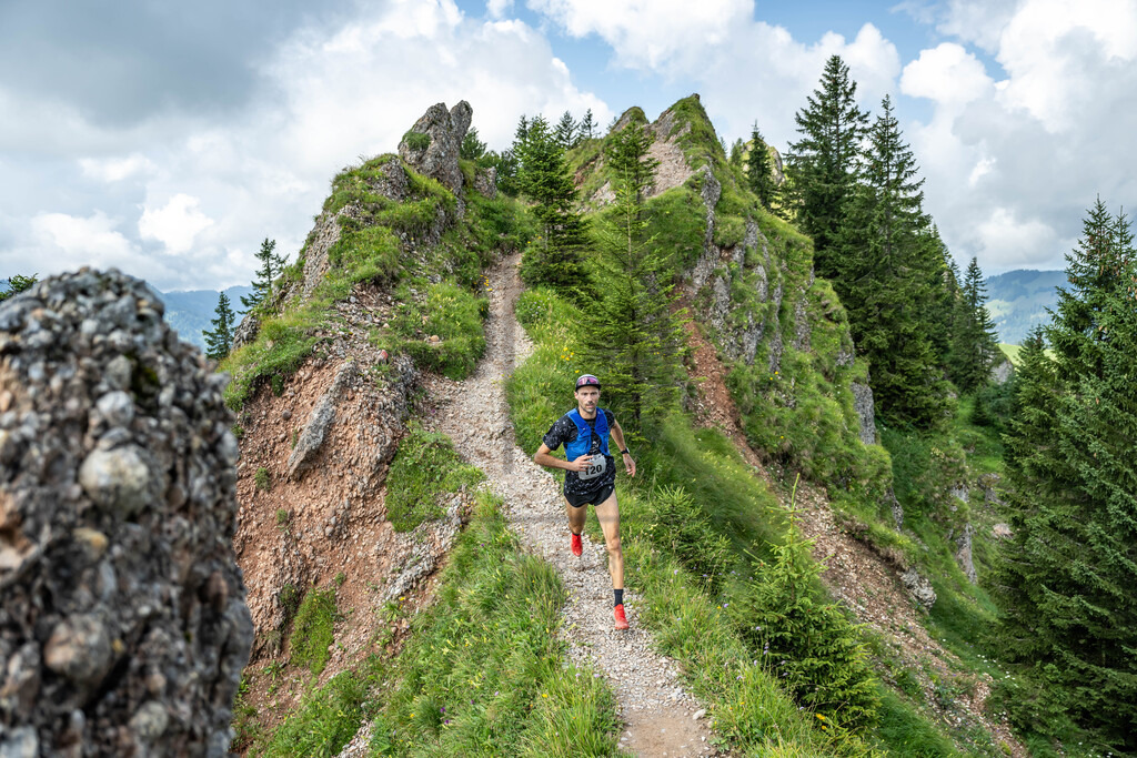 35. Gebirgsmarathon | 35. Gebirgsmarathon 2024 am 03.08.2024 in Immenstadt. Einer der anspruchsvollsten​und ältesten Bergläufe​Deutschlands im Naturpark Nagelfluhkette!(Foto: Dominik Berchtold/www.dberchtold.com)Instagram: @d_berchtold_foto 