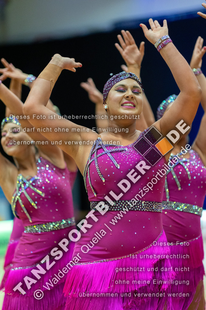 20230114-01254 | Hier finden Sie Tanz Bilder vom Latein und Standard Formationen tanzen. Sportbilder vom Tanzsport. Schöne Fotos und von Weltmeisterschaft, Europameisterschaft, Bundesliga, Regionalliga, Oberliga und Landesliga sowie von GOC Stuttgart, DanceComp, WM Bremen