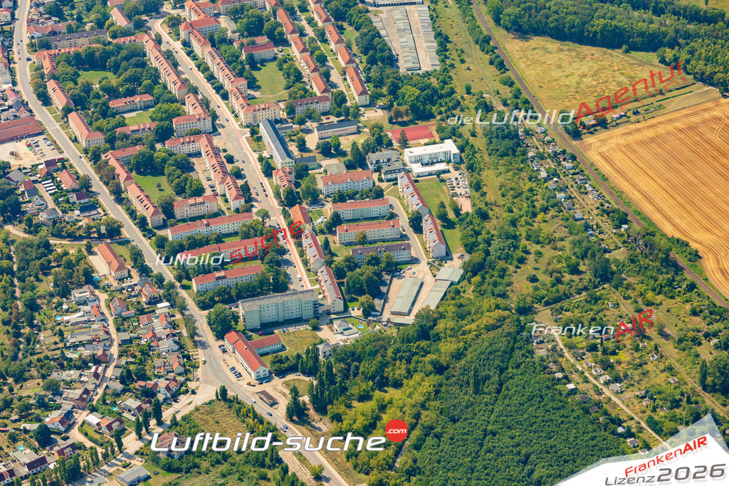 Bild der Stadt Calbe - Die Luftaufnahme wurde 2025 vom UL-Flugzeug heraus erstellt ( keine Drohne ) - Hochauflösende Luftaufnahme - für professionelle Ausdrucke geeignet. Die Geschenkidee !Hier alle&nbsp;Infos zur Lizenzierung der LuftaufnahmeWir fliegen auch dieses Jahr wieder in Ihre Region um Luftbilder zu erstellen.- Luftbild anfragen