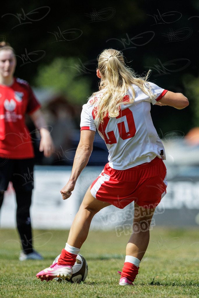 1. FC Rodewisch vs. RasenBallsport Leipzig II | Sachsenlotto Landespokal Frauen Ausscheidungsrunde 2026/27: 1. FC Rodewisch vs. RasenBallsport Leipzig II - Realisiert mit Pictrs.com