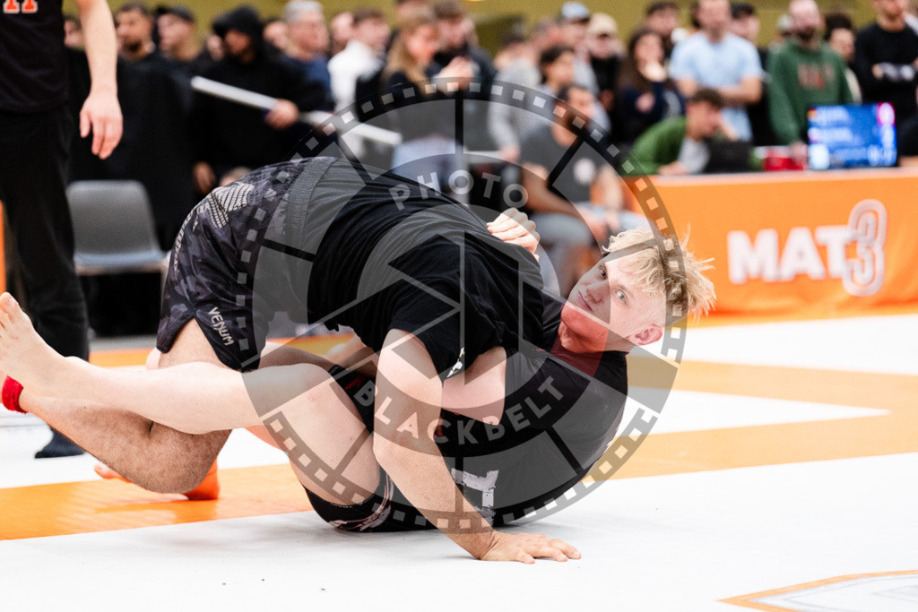 20251122PBB15376 | Athletes compete during the Grappling Industries Berlin Jiu-Jitsu and Grappling Championship, on November 22, 2025 in Berlin, Germany. © photoblackbelt