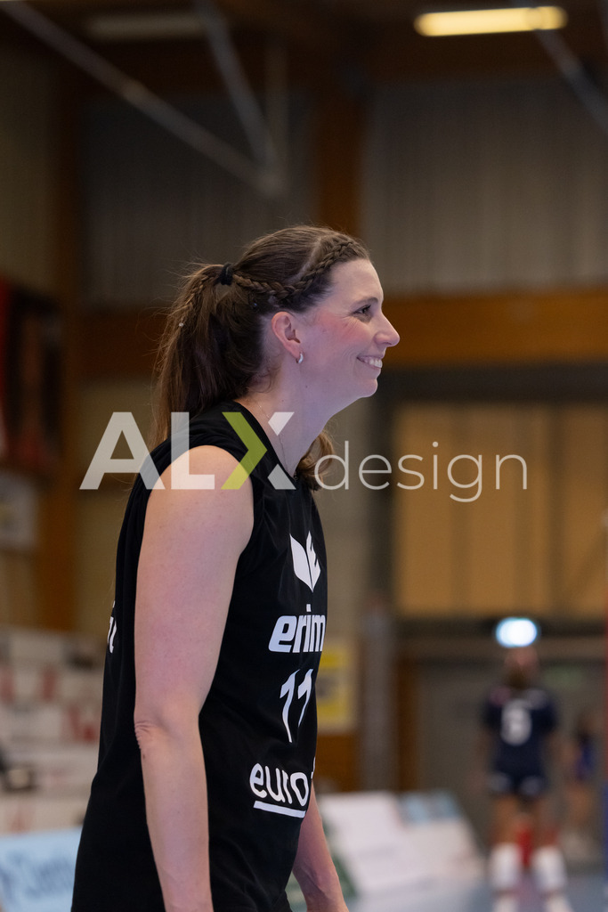 Volleyball I Frauen I Saison 2025-2026 I Volleyball NLA | Women I 1/2 Finals I  VC Kanti Schaffhausen - Sm'Aesch Pfeffingen I 18.03.2026 | 11 Kateřina Holásková (CZ) (VC Kanti Schaffhausen) – Mitte - Realisiert mit Pictrs.com