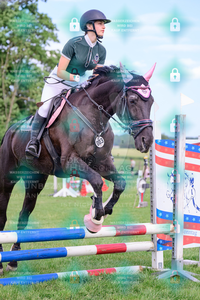 30052026-Forstinning-Prfg20-0351 | Fokus Hufschlag Fotografie - Realisiert mit Pictrs.com