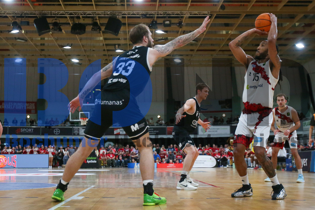 SES_LEVWOL20250525-43 | bond - Realisiert mit Pictrs.com