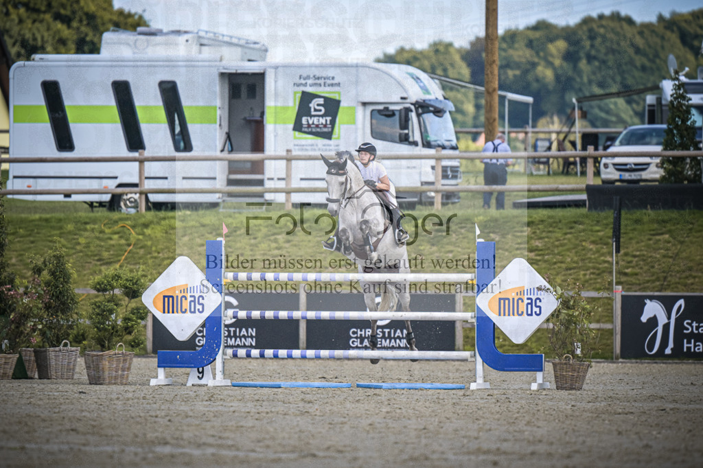 DOS_0629 | Entdecke hochwertige Reitturnierfotos von Foto Oger. Professionell, emotional und authentisch – jetzt Lieblingsmomente im Shop bestellen.Deutschlandweite Turnierfotografie. - Realisiert mit Pictrs.com