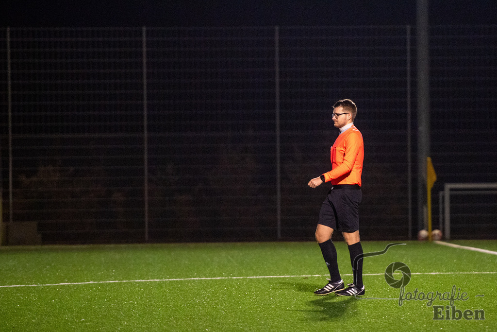 JFV Edewecht-VFL Oldenburg | A-Jugend Bezirkspokal; JFV Edewecht (grün)-VFL Oldenburg (weiß) am 27.02.2024; in Edewecht (Sportpark Göhlenweg), Photo: Philip Eiben 2024 - Realisiert mit Pictrs.com