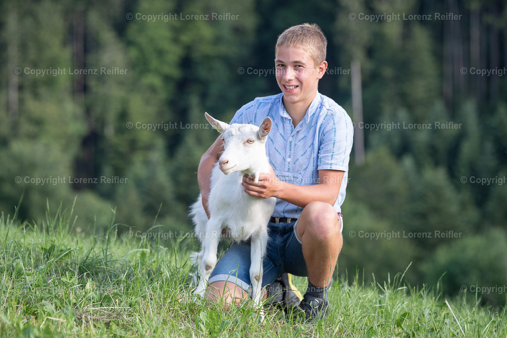 Schwingen -  Appenzeller Kantonal Nachwuchsschwingfest 2023 | Oberegg, 8.7.23, Schwingen - Appenzeller Kantonal Nachwuchsschwingfest. Sieger Jahrgang 2010-2011 Schilliger Christof (2010 Niederglatt SG)