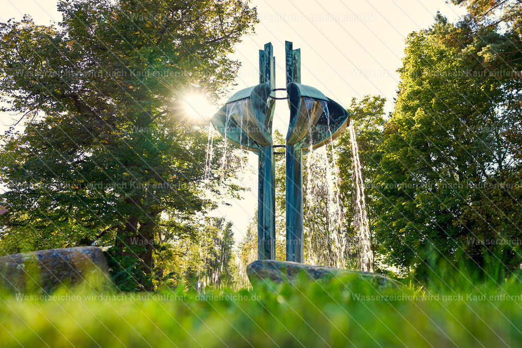 Grüner Saum Hoyerswerda - ZDF-Brunnen | Grüner Saum Hoyerswerda - ZDF-Brunnen - Realisiert mit Pictrs.com