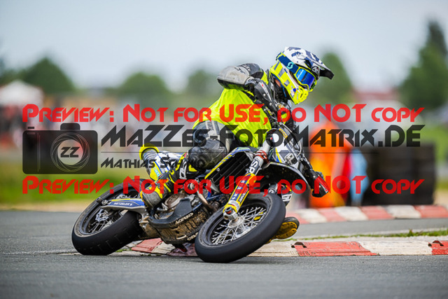 MaZZes_FotoMatrix_220903_4932 | S4