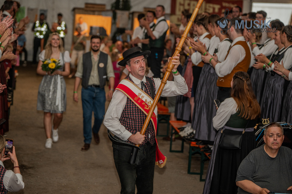 DSC_4411 | "Fussifoto.com – Ihr Ansprechpartner für hochwertige Fotografie! Entdecken Sie kreative Bilder und professionelle Dienstleistungen. Kontaktieren Sie uns für Ihre Projekte!"