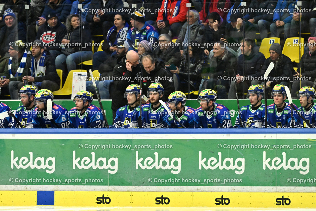 EC IDM Wärmepumpen VSV vs. STEINBACH BLACK WINGS LINZ  | Spielerbank Ec VSV, Headcoach EC VSV TUOMIE Tray,Asisstentcoach EC VSV MACHREICH Patrick, EC IDM Wärmepumpen VSV vs. STEINBACH BLACK WINGS LINZ , EC IDM Wärmepumpen VSV vs. STEINBACH BLACK WINGS LINZ  am 28.01.2025 in Villach (Stadthalle Villach), Austria, (Photo by Bernd Stefan)