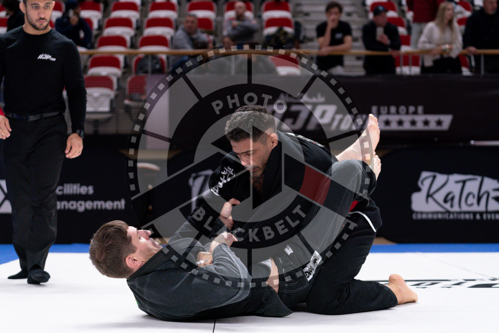 20241013PBB4530 | Athletes compete during the AJP Tour Europe Continental Jiu-Jitsu Amateurs & Masters Championship on October 13, 2024 in Almere near Amsterdam, Netherlands. © Chiara Dazi / photoblackbelt