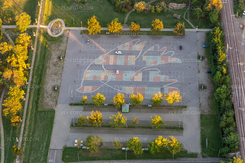Aerial view: Luna Park in Scandiano in the state Reggio Emilia, Italy.Photo: IMG_134756.jpg taken on 09/19/2022 by Werner Riehm/FLY-FOTO.comResolution of the original: 5472 x 3648 px