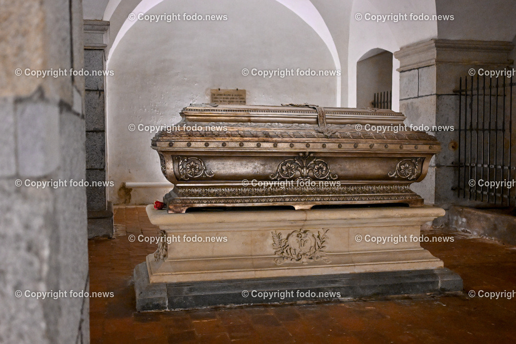 Stift St. Florian_ 08.08.023-53 | 08.08.2023, St. Florian, AUT, Augustiner Chorherrenstift St. Florian, im Bild Sarkophag von Anton Bruckner  (1824 - 1896) in der Gruft des Augustiner Chorherrenstift St. Florian