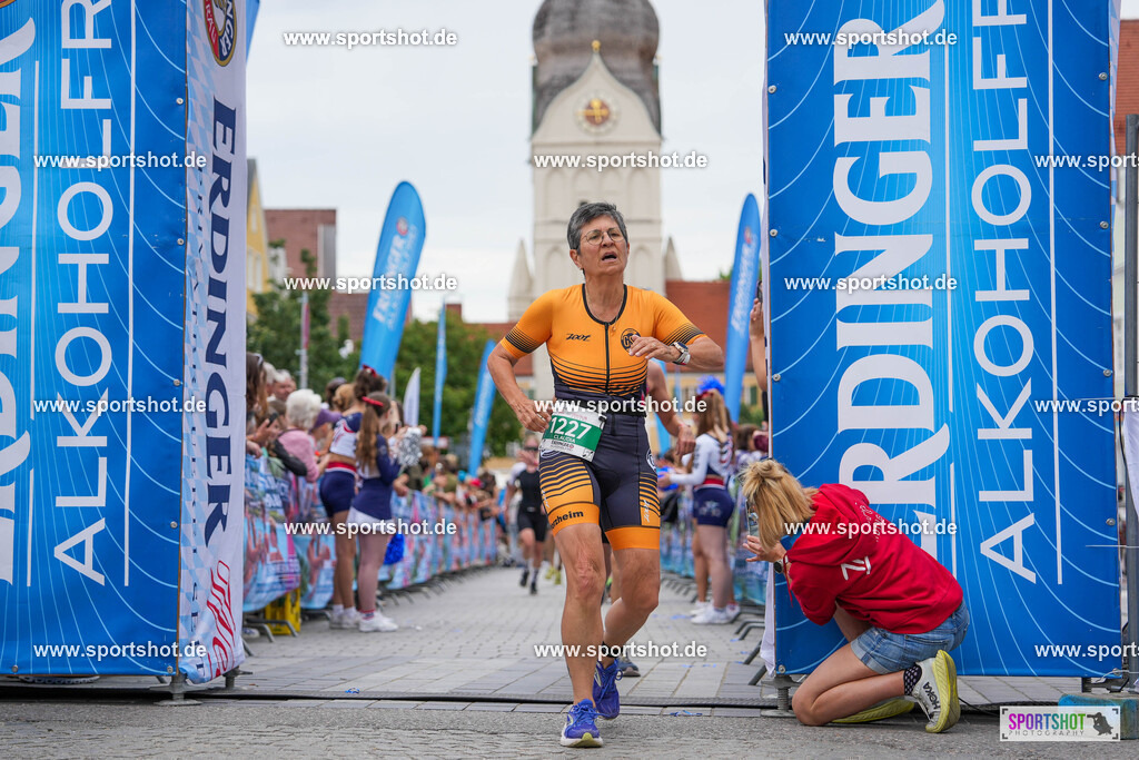 DSC02782 | Stadttriathlon Erding 2025. #yourpictrs #sportshot_your_pictrs @Sportshotphotography #stadttriathlonerding Copyright: www.sportshot.de