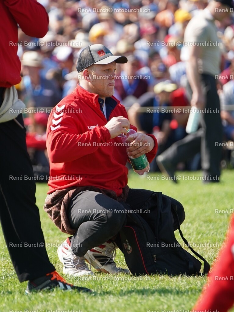 DSC07856 (2) | René Burch leidenschaftlicher Fotograf aus Kerns in Obwalden.  Hier finden sie Sport, Landschaft und Natur Fotografie.
 - Realisiert mit Pictrs.com