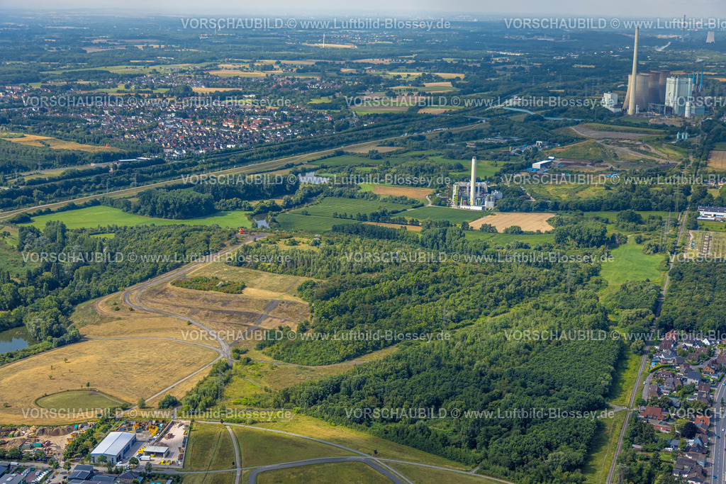 Hamm250700067Bockum-Hoevel | Luftbild, Halde Radbod Bergehalde mit Haldenzeichen, hinten das RWE Generation SE Kraftwerk Gersteinwerk, Bockum-Hövel, Hamm, Ruhrgebiet, Nordrhein-Westfalen, Deutschland