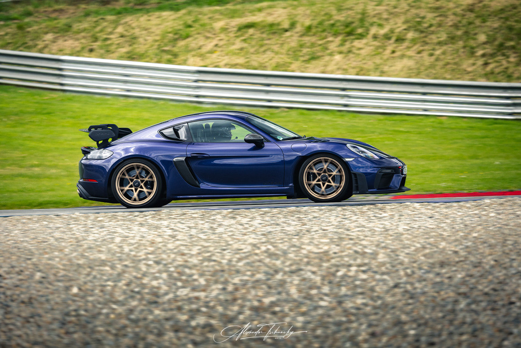 R6PZ1753 _Alexander Tschuncky | Entdecken Sie die faszinierende Welt von Alexander Tschuncky Arts: Kreative Fotografie, atemberaubende Automobilkunst und hochwertiger Bilderdruck. Lassen Sie sich inspirieren! - Realisiert mit Pictrs.com