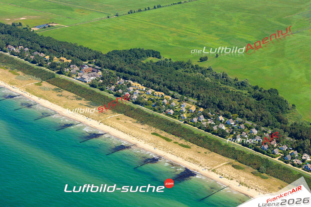 Die Luftaufnahme der Stadt Wustrow wurde vom UL-Flugzeug heraus erstellt ( keine Drohne )- hohe Auflösung für beste Qualität