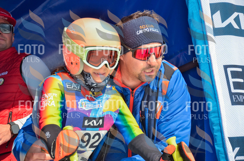 _ELE5681 | holidayphoto