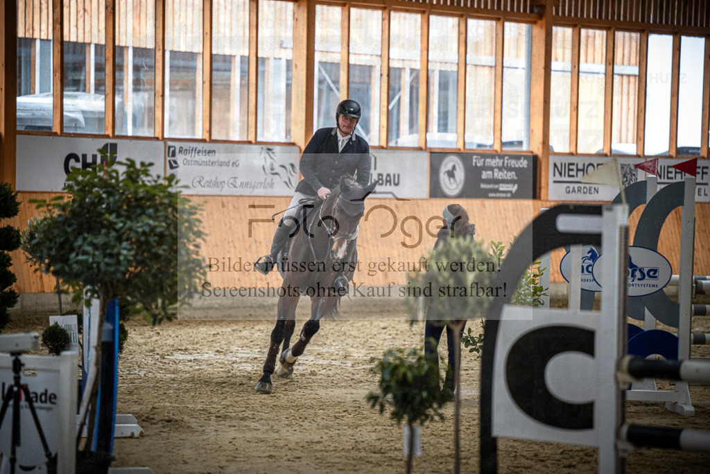 DOS_2486 | Entdecke hochwertige Reitturnierfotos von Foto Oger. Professionell, emotional und authentisch – jetzt Lieblingsmomente im Shop bestellen.Deutschlandweite Turnierfotografie. - Realisiert mit Pictrs.com