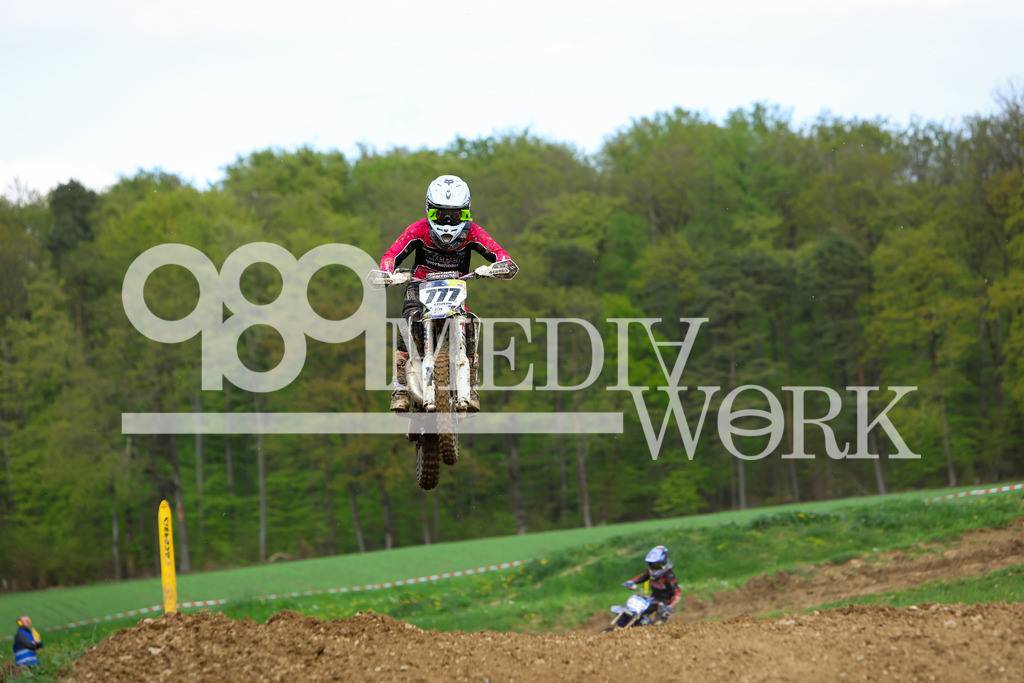 5E6A4876 | 989 MEDIAWORK