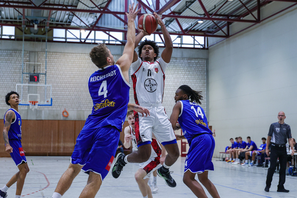 Regio Test BAYER GIANTS vs EN Baskets Schwelm-14 | Fotos von Basketballspielen aus dem Raum NRW fotografiert von Gero Mueller-Laschet und Daniel Schaefer - Realisiert mit Pictrs.com