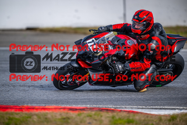 MaZZes_Fotomatrix_20240317_6021986_4969 | Fotograf Mathias Schmid
Sportfotograf,
Eventfotograf,
Hochzeitsfotograf,
Portraitfotograf