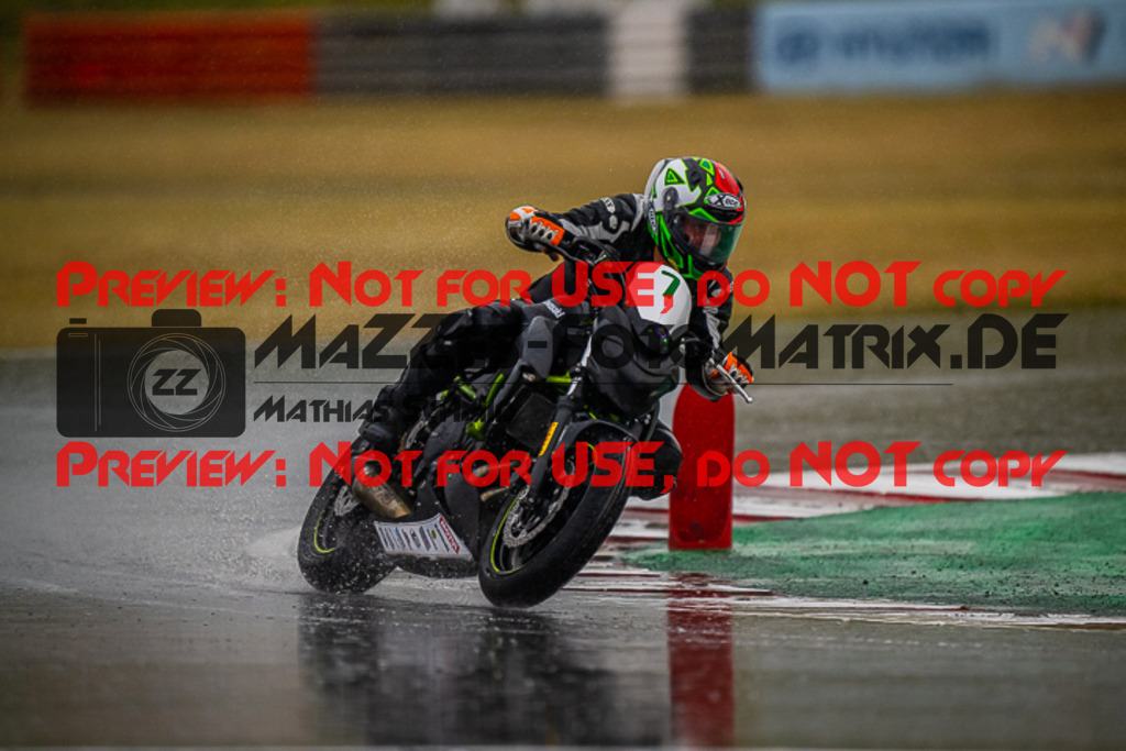 MaZZes_FotoMatrix_220624_4274 | TWINCUP