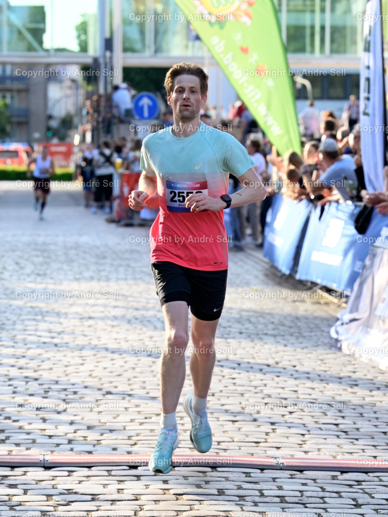 20250613_9767 | HANSEN Benjamin (Kiel) / 10 km Bäcker Andresen-Lauf / Holstenköstenlauf 2025 / Kleinflecken / 24534 Neumünster / 13.06.25 - Realisiert mit Pictrs.com