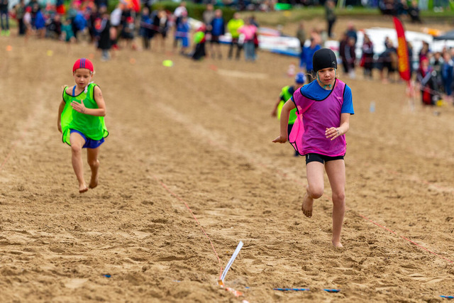 DLRG, Rettungssport, Beach- & Oceanevents, NRW-Landesmeisterschaften Freiwasser Rettungssport 2026 20.09.2026 | Kalkar-Wissel, Deutschland - September, 20: Impressionen der 7. NRW-Landesmeisterschaften Freiwasser Rettungssport 2026 im Naturbad Wisseler See (Foto: Benedikt Lang (DLRG)) - Realisiert mit Pictrs.com