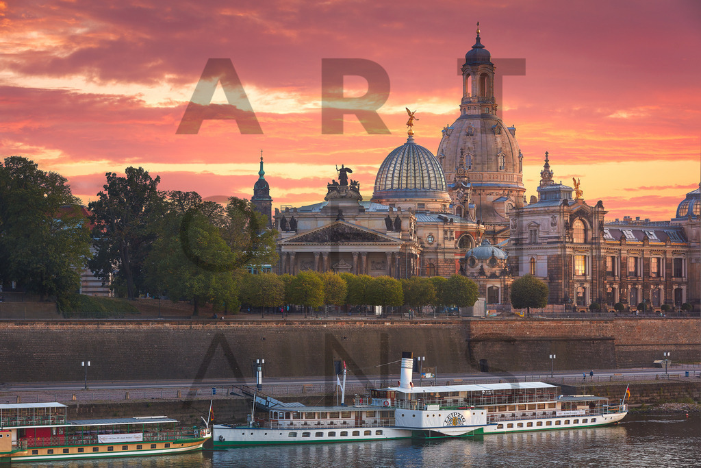 Ein Hans Fineart Original | Entdecke die Kunst von Hans Fineart - Fotografien für dein Zuhause. Verwandle deine Wände mit einzigartigen Kunstwerken und bringe die Schönheit der Welt in dein Leben. Bestelle jetzt und schaffe einen Ort der Inspiration und Eleganz.