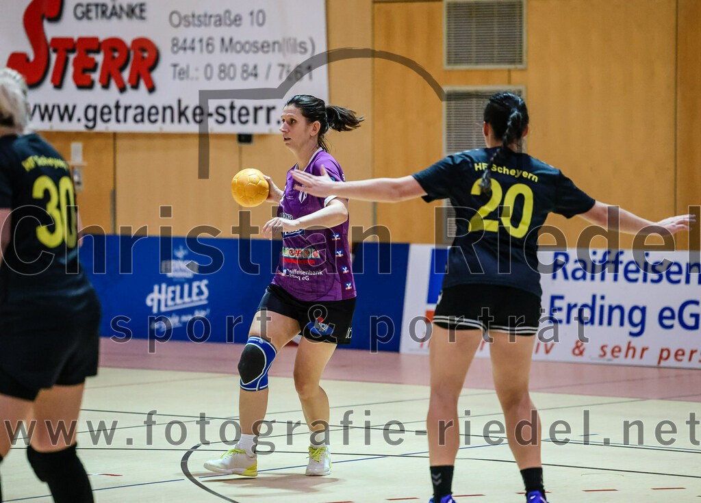 2023-12-17_064_SpVgg_Altenerding_II_gegen_HF_Scheyern | Erding, Deutschland, 17.12.2023:
Handball, Bezirksliga Frauen Altbayern 2023 / 2024, 9. Spieltag, SpVgg Altenerding II gegen HF Scheyern, Endergebnis: 22:26

Grit Kschischow (SpVgg Altenerding, #2), Angelina von Hoenning (HF Scheyern, #20)

Foto: Christian Riedel / fotografie-riedel.net